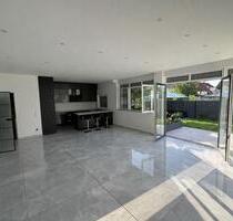 Luxus-Gartenwohnung mit separatem Eingang & Parkplatz - Bietigheim