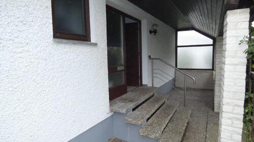 Foto - Geräumiges Haus mit Gartenanteil in ruhiger Lage von Dillingen zu
