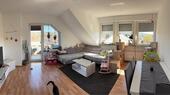 Foto - Geräumige 4-Raum-Dachgeschosswohnung mit Balkon, EBK und Garage