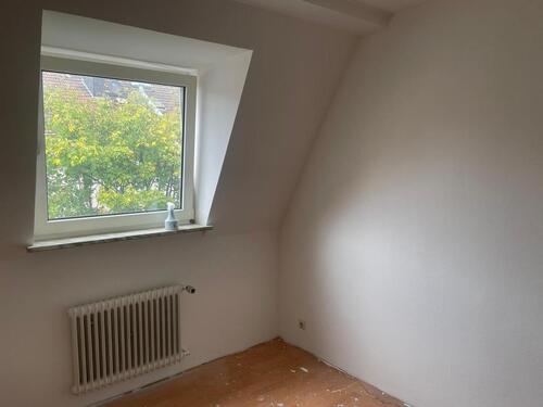 Foto - 2,5 Zimmer DG Wohnung - 600,00 EUR Kaltmiete,