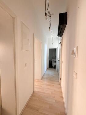 Foto - Stilvolle 2-Zimmer Wohnung zu vermieten. Kamin & Klimaanlage.