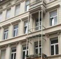 3ZW Top Altbau in Wiesbaden Mitte proviosionfrei zu verkaufen