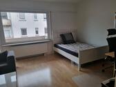 Foto - 1 Zi-Wohnung. July und August untermiete. Ab Sept. unbefriestet