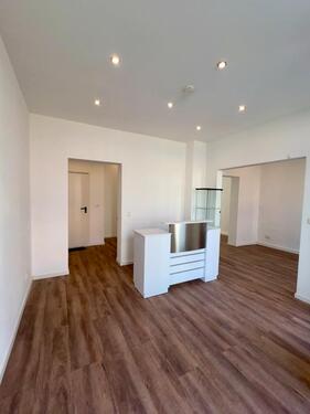 Foto - TOP LAGE! Schicke Gewerbeeinheit am Rudolfplatz mit Parkplatz