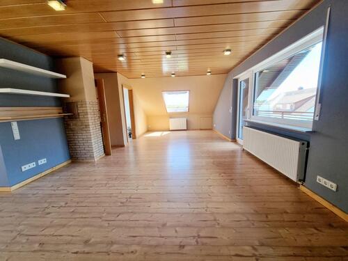 Foto - Ruhig & dennoch zentral gelegene Dachgeschosswohnung mit großem B