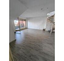 Zentrale 2,5 Zimmer Maisonette Wohnung mit Balkon und Stellplatz - Rheda-Wiedenbrück