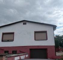 Haus zu verkaufen - 100.000,00&nbsp;EUR Kaufpreis, ca.&nbsp; 162,00&nbsp;m&sup2; in Hohenmölsen (PLZ: 06679)