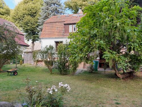 Foto - Haus und Grundstück in Berlin Blankenburg