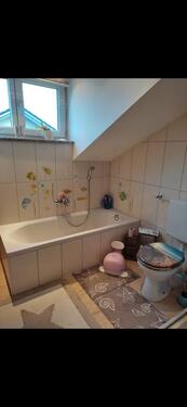 Foto - Helle und großzügige 4,5 Zimmer Wohnung