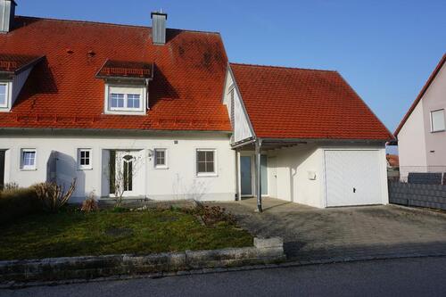 Foto - Geräumige Doppelhaushälfte in Herrieden (OT) zur Miete