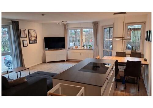 Foto - Geschmackvolle, neuwertige 3-Zimmer-EG-Wohnung