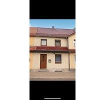 Einfamilienreihenhaus - 1.200,00 EUR Kaltmiete, in Ilmenau (PLZ: 98693)