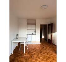 Studio Apartment Ab Sofort - 850,00&nbsp;EUR Kaltmiete, ca.&nbsp; 26,00&nbsp;m&sup2; in Berlin (PLZ: 14165) Steglitz-Zehlendorf