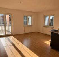 2 12 Zimmerwohnung im 2. OG zu vermieten - Zimmern unter der Burg