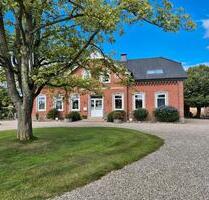 Dachgeschosswohnung Ostsee - 750,00&nbsp;EUR Kaltmiete, ca.&nbsp; 63,00&nbsp;m&sup2; in Gelting (PLZ: 24395)