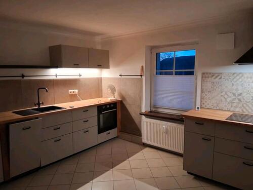 Foto - Großzügige 3 Raum Wohnung - 750,00&nbsp;EUR Kaltmiete, ca.&nbsp; 88,00&nbsp;m&sup2;