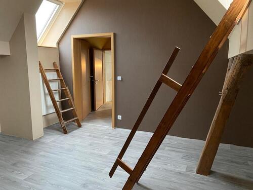 Foto - Dachgeschosswohnung mit separaten Eingang und kl. Garten