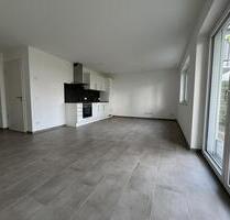 Neuwertige helle 1-Zimmer Wohnung mit großem Balkon in zentraler Lage - Grafing bei München
