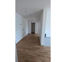 3,5-Zimmer-Wohnung mit Einbauküche und eigenem kleinem Garten - Biberach an der Riß