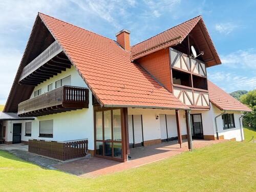 Foto - Idyllisch gelegenes Zweifamilienhaus