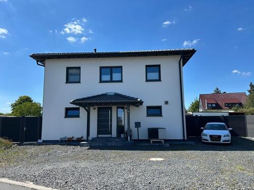 Foto - Traumhaus im Stadtvillastil mit großem Garten