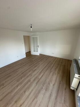 Foto - Frisch renovierte 3-Zimmer-Wohnung mit Balkon in ruhiger Lage