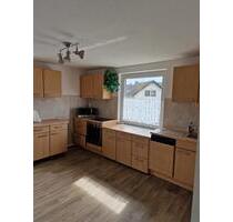 Großzügige 4-Zimmer-Wohnung mit Terrasse & Balkon in Kreuztal - Lennestadt