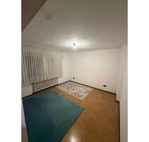 3-Zimmer-Wohnung im 2. OG mit Balkon in Duisburg-Hamborn (68 m²)