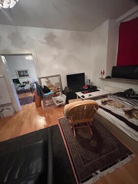 Foto - 1-Zimmer (23qm) in 100qm Wohnung NK inkl.