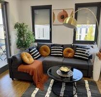 2-Zimmer-Design-Etstbezug in München-Riem modern&vollmöbliert