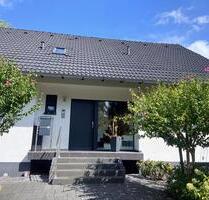 Stilvolle 2-Zimmer-Dachgeschosswohnung in ruhiger Lage - Dinslaken