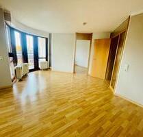 attraktive 2 Raum Wohnung mit Einbauküche und Außenstellplatz - Taucha