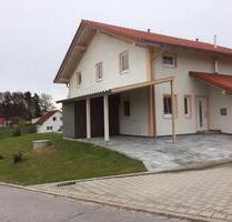 DHH zu vermieten - 1.000,00&nbsp;EUR Kaltmiete, ca.&nbsp; 110,00&nbsp;m&sup2; in Außernzell (PLZ: 94532)