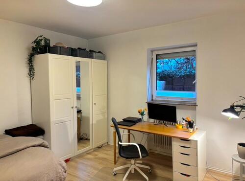 Foto - Schönes Zimmer in einer zentralen WG — Einzug März oder April