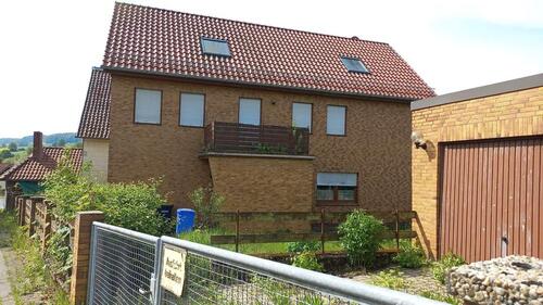 Foto - 2 Familienhaus - 300.000,00&nbsp;EUR Kaufpreis, ca.&nbsp; 200,00&nbsp;m&sup2;