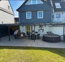 Haus mit Carport,Balkon,Terrasse,EBK und Sauna in Burscheid