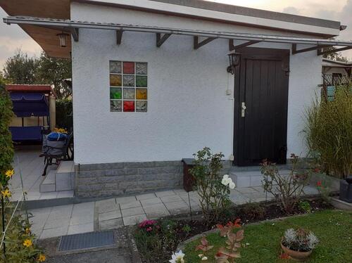 Foto - Pachtgarten mit massivem Bungalow
