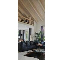 Zeitmitvertrag! Möblierte-4Zimmer-Wohnung - Titisee-Neustadt