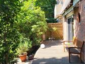 Foto - Schöne Erdgeschoss Wohnung mit 3 Zimmern und Terrasse mit Garten.