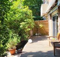 Schöne Erdgeschoss Wohnung mit 3 Zimmern und Terrasse mit Garten. - Düsseldorf Stadtbezirk 10