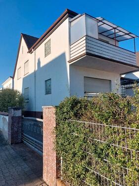 Foto - Zweifamilienhaus, freistehend, Eckgrundstück