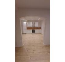 Exklusive 2 ZKB-Maisonette-Wohnung mit geh. Innenausstattung - Rüsselsheim am Main