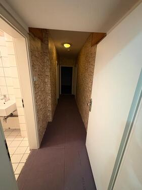 Foto - Mietwohnung 3,5 Zimmer DG - 690,00&nbsp;EUR Kaltmiete, ca.&nbsp; 75,00&nbsp;m&sup2;