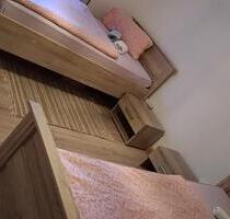 Monteur Zimmer - 25,00&nbsp;EUR Kaltmiete, ca.&nbsp; 150,00&nbsp;m&sup2; in Marktbergel (PLZ: 91613)