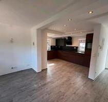 Einfamilienhaus ideal für Eine Familie mit 2 Kindern! - Albstadt Gemarkung Onstmettingen