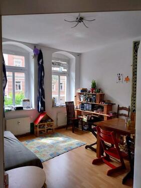 Foto - Sanierte 3-Zimmer-Altbauwohnung in guter Lage