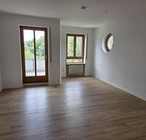 Schöne Wohnung in ruhiger Wohnlage mit exzellenter Verkehrsanbindung nach Potsdam und Berlin - Groß Kreutz (Havel)