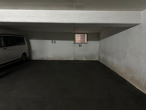 Foto - Tiefgaragen-Stellplatz - 80,00&nbsp;EUR Miete,