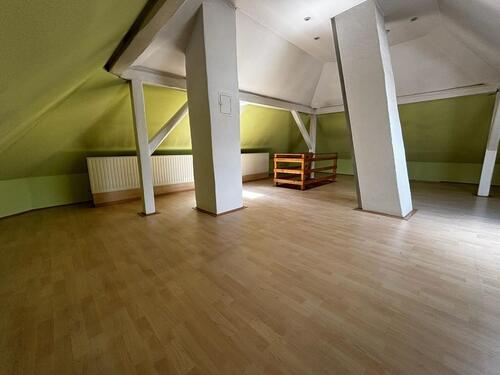 Foto - Helle geräumige 3 Zimmer Wohnung mit zusätzlichen Speicher