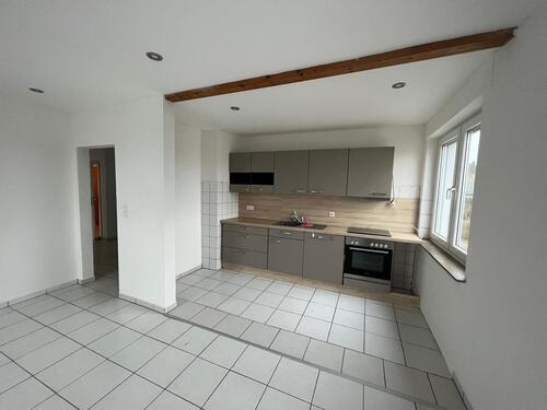 Foto - Attraktive 2-Zimmer-Wohnung mit Einbauküche Badewanne